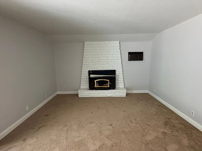 5308 Lightwood Dr — Photo 6