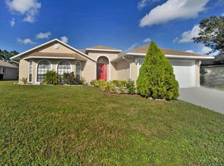 1803 Zaminder St NW, Palm Bay, FL 32907