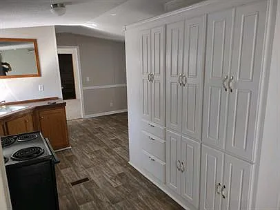 6835 Catchall Rd — Photo 5