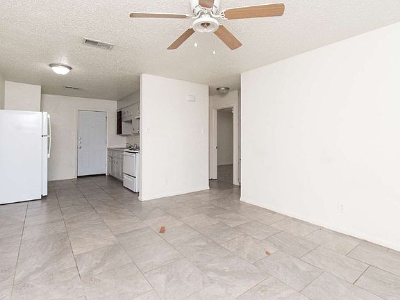 2nd image of 1513 Janis Dr #A