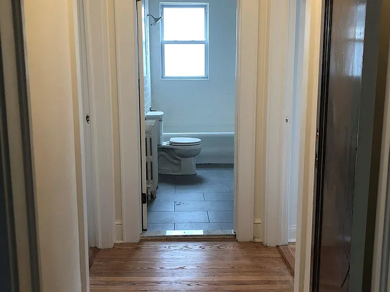 75 Fairview Ave #4 — Photo 5