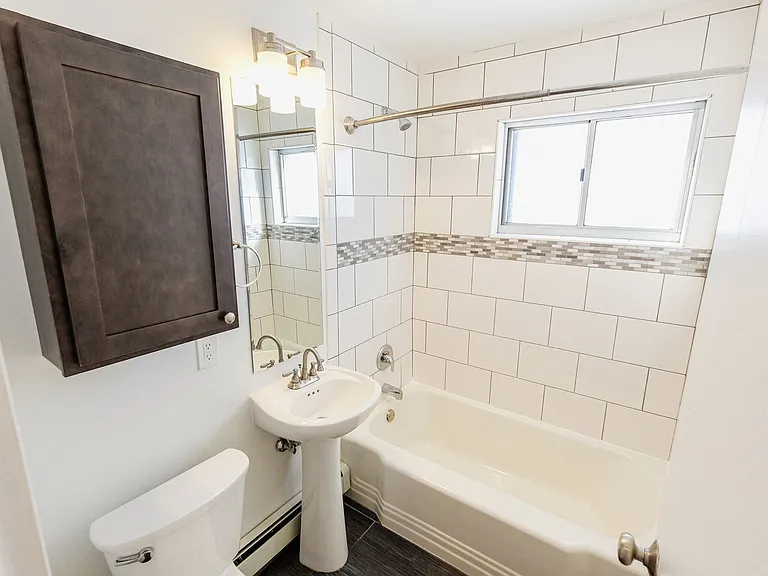 YG Flats — Photo 22