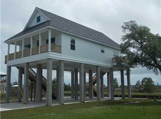 115 Helen Dr, Bay Saint Louis, MS 39520