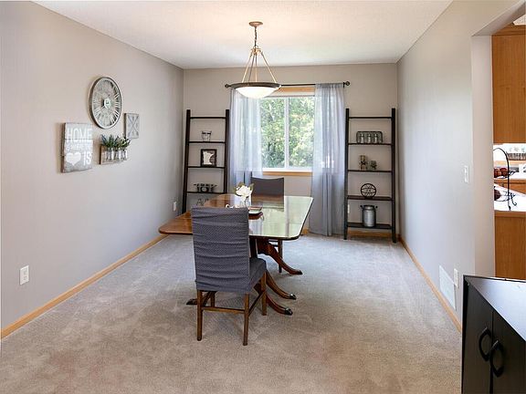5th image of 2074 Ormond Dr