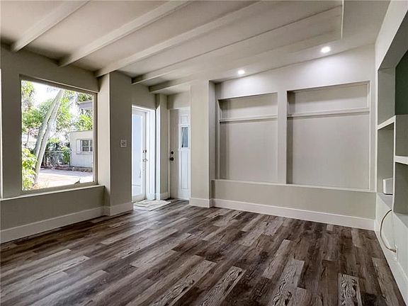 4th image of 1313 NW 3rd Ave