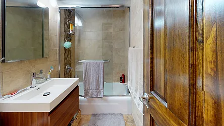 Rented by Bond New York