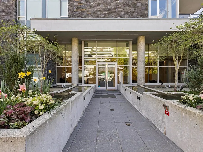 866 Arthur Erickson Pl #204 — Photo 3
