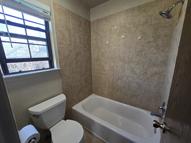807 Lexington Rd #A — Photo 7