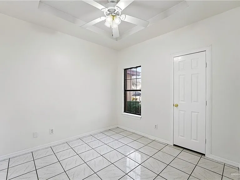 603 W Emerald Dr — Photo 10