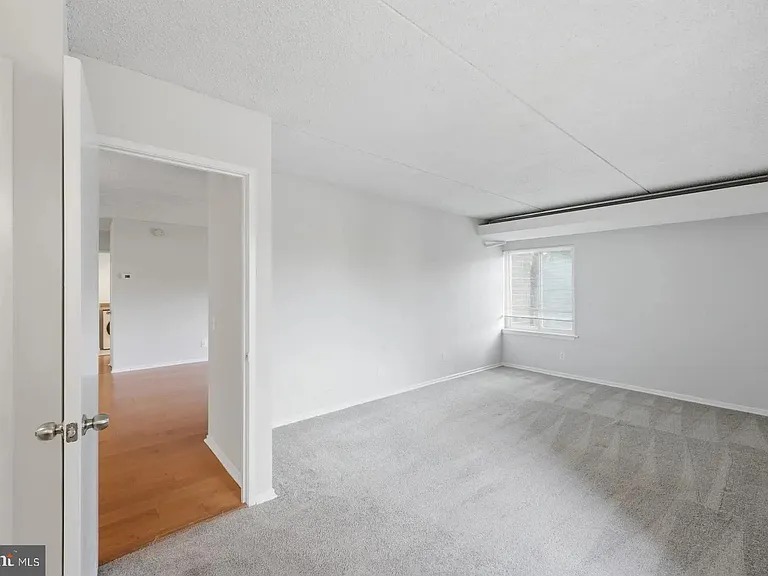 60 S Van Dorn St #202 — Photo 17