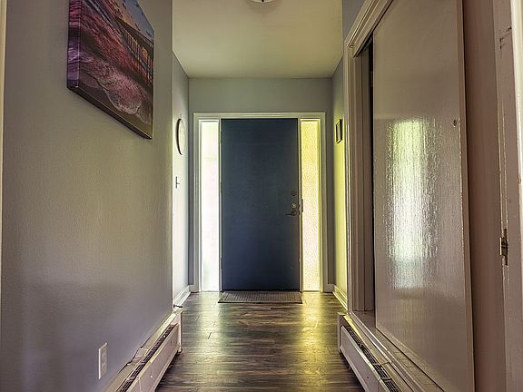 3rd image of 550 11th St