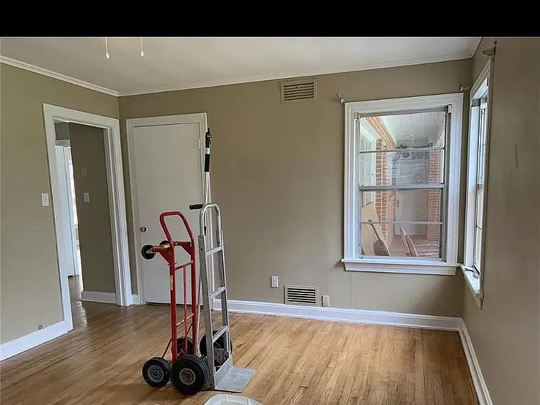 343 Keegan Dr — Photo 10