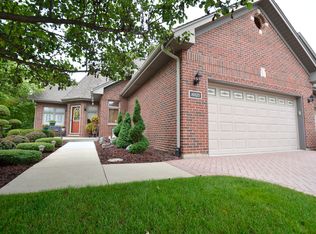16820 Crystal Ct, Tinley Park, IL