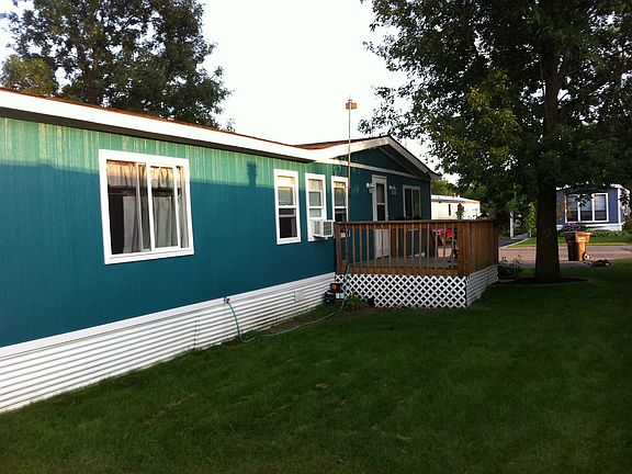 2nd image of 527 Egret Ln