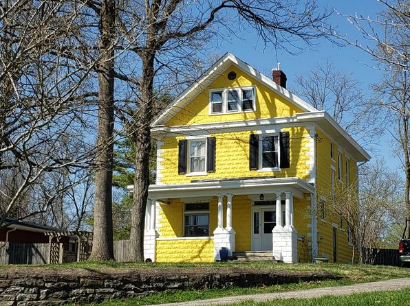 90 Chestnut Ave
