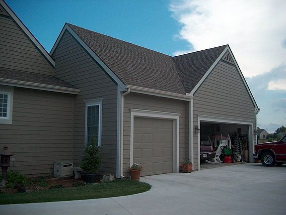 Side entry 3 car garage