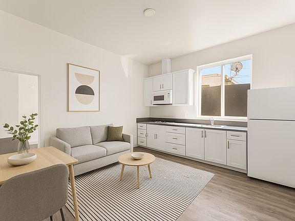 4th image of 11201 S Main St #5