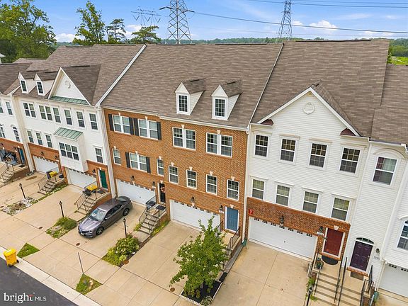 2nd image of 1006 Red Clover Rd