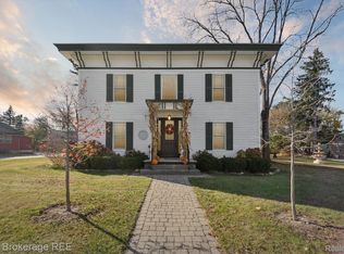 92 South St, Ortonville, MI 48462