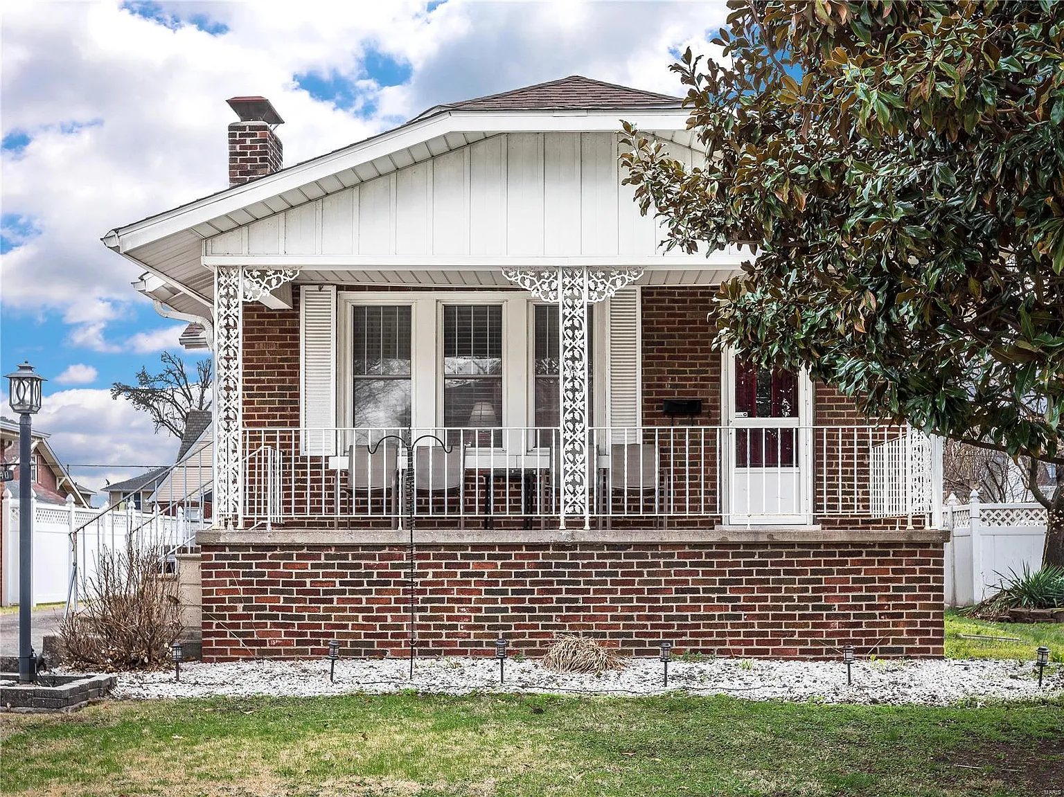 2540 Edison Ave photo 1