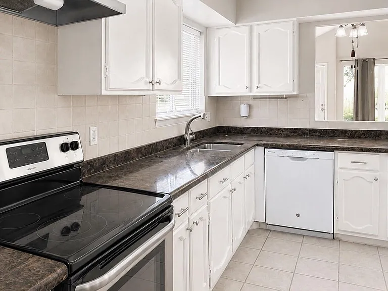 7854 Green Lawn Dr #7854 — Photo 8