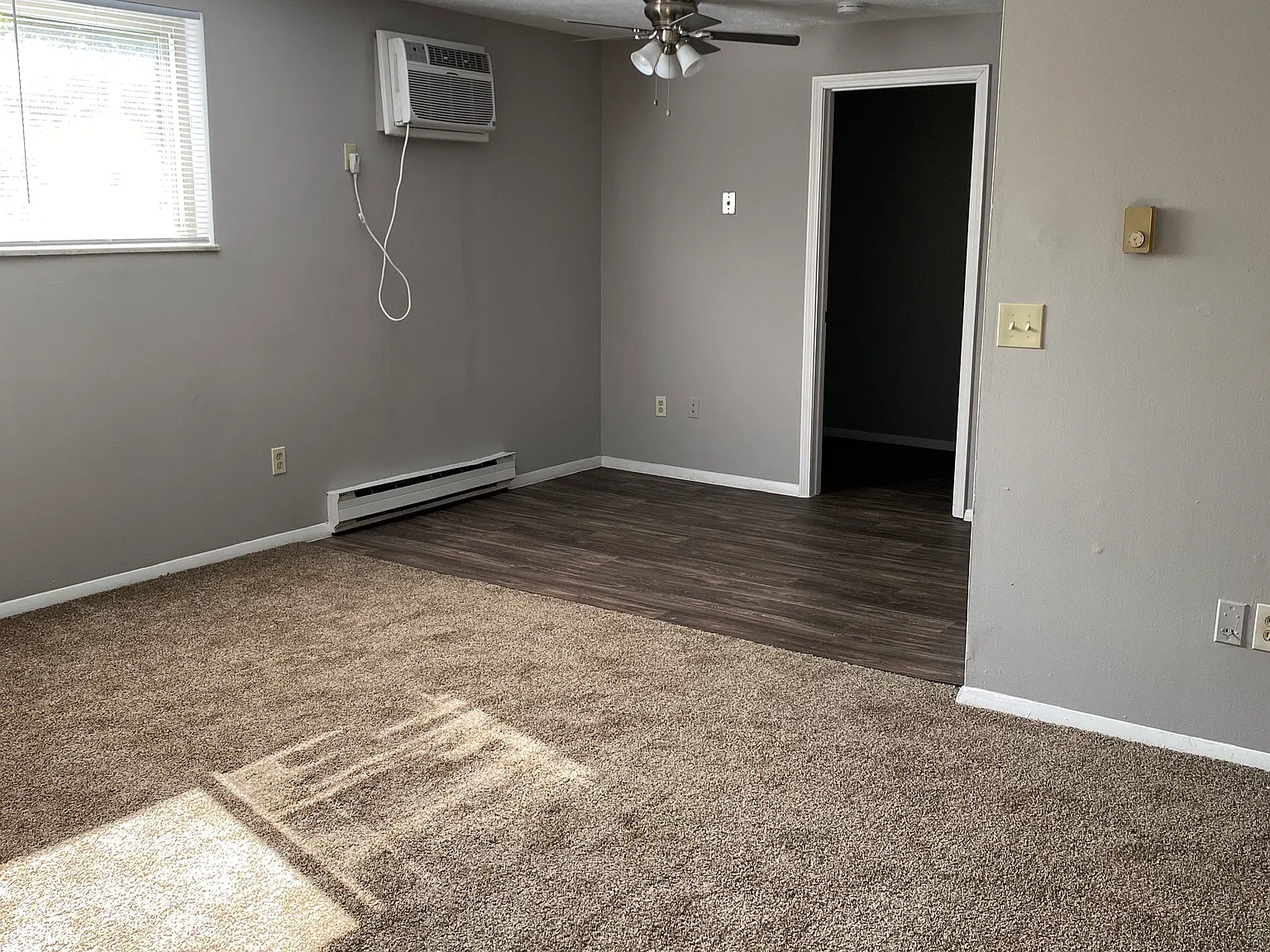 Studio, 400 sqft, $725 — Photo 2