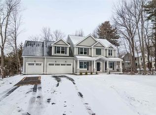 15 Emileo Ln, Salem, NH 03079