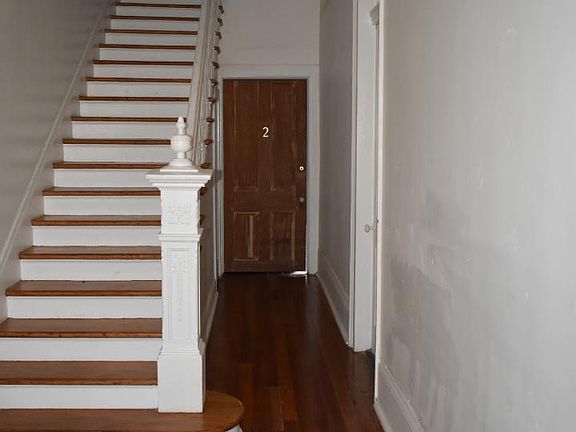 2nd image of 4221 Prytania St APT 2