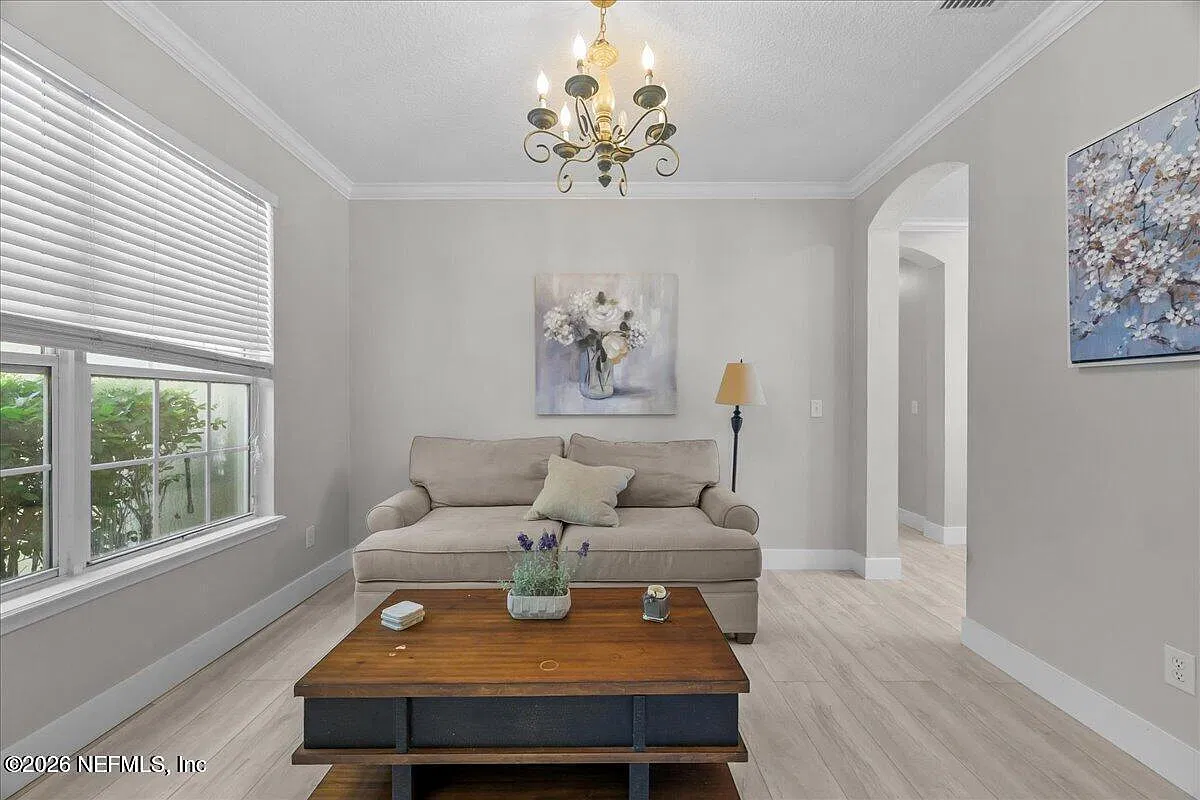 5 bed, 3.5 bath, 3119 sqft, $4,350 — Photo 3