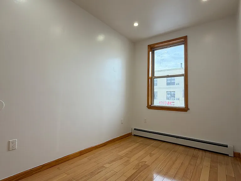 4216 Bell Blvd #2 — Photo 11