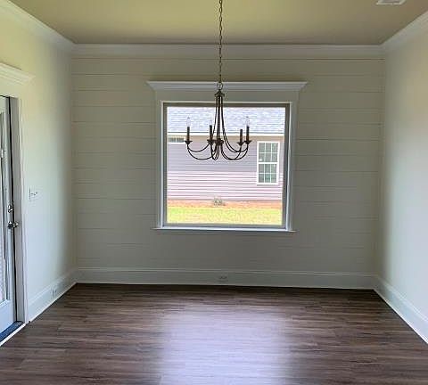 5th image of 3943 Bettys Pl