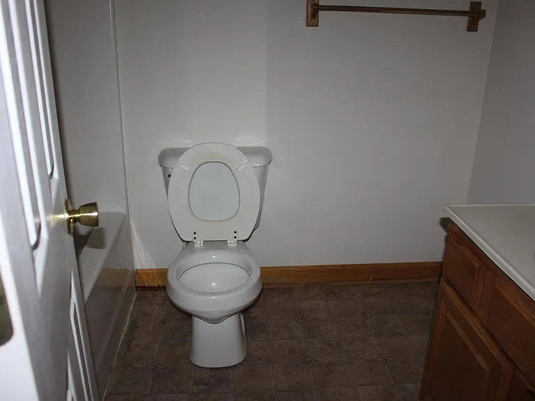 302 Jessup St — Photo 10