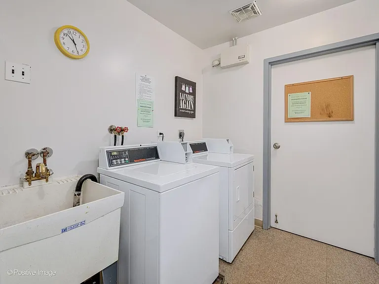3018 Roberts Dr #8 — Photo 26