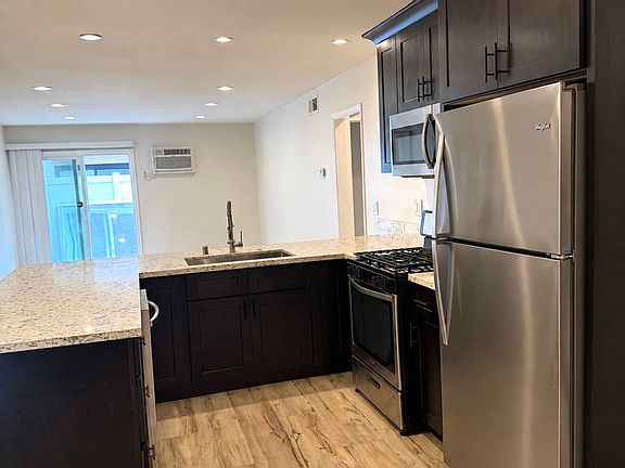 3rd image of 7572 Volga Dr APT 2