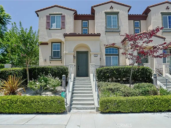 233 Camphor Pl, Orange, CA 92868