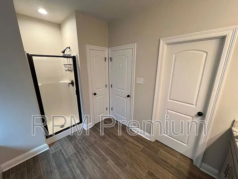 6212 Lake Edge Dr — Photo 20