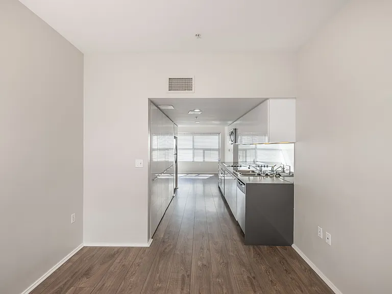 Loft2015 Apartments — Photo 26