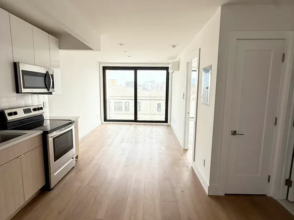23-33 Astoria Boulevard image 1 of 15