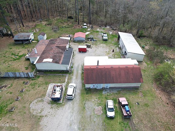 2nd image of 2803 Travis Road