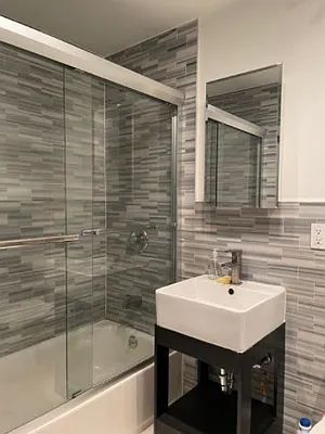 Rented by Batra Group Inc | media 5