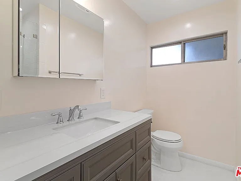 1028 S Bedford St #7 — Photo 21