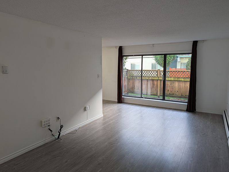 Richmond Apartment for rent - 3 Bedrooms — photo 2