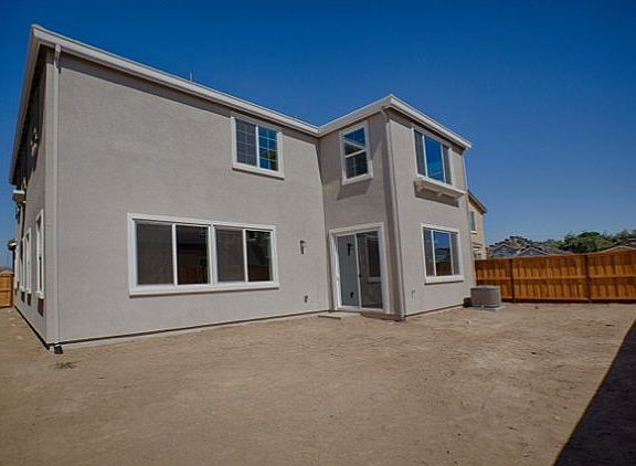 3rd image of 526 S Ventana Ave