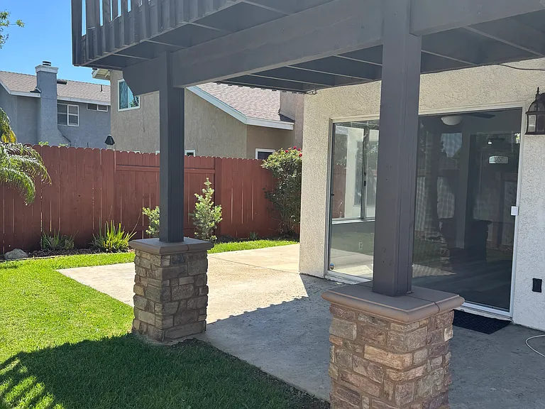 2701 Applewood Dr — Photo 10