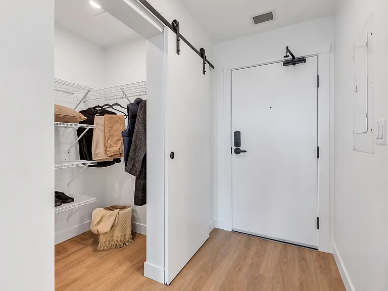 235 Wallace St — Photo 13