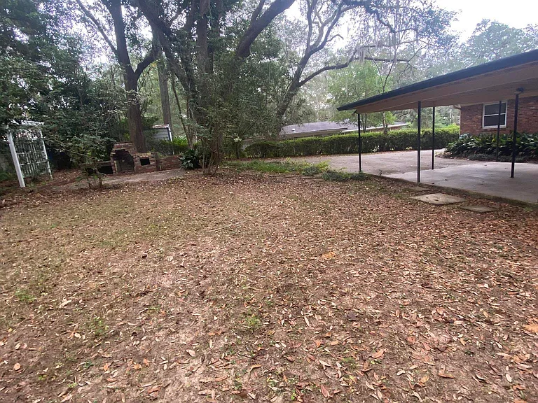 1504 Sunset Ln — Photo 22