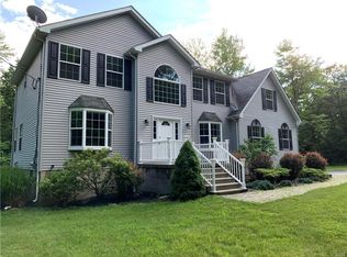 1183 Little Billy Ln, Tobyhanna, PA