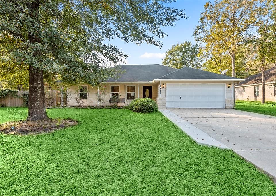1st image of 10349 Royal Magnolia Dr