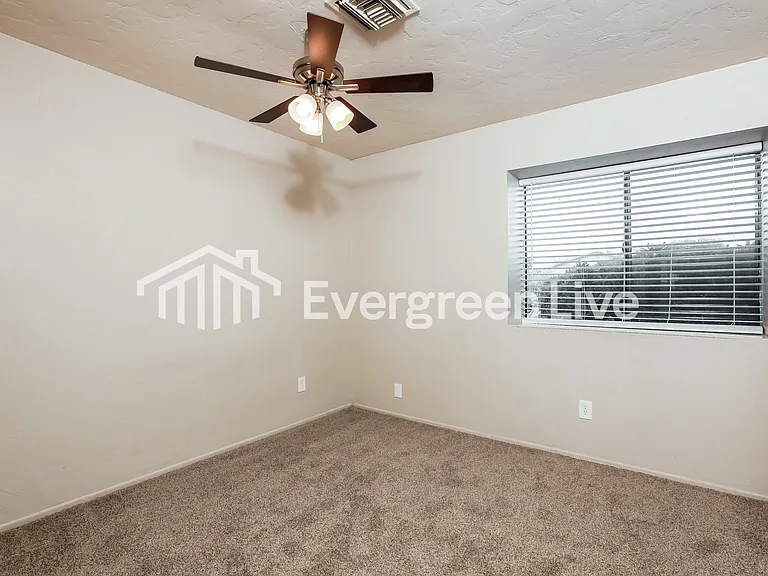10240 E Vicksburg St — Photo 10