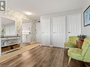9 Bonheur Ct #802, Brantford, ON